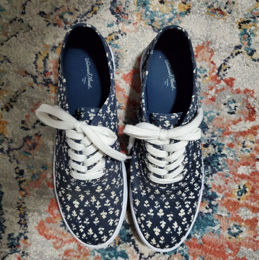 Canvas Shoes
